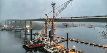 Liebherr Cranes Inquisitive about Changing German Highway Bridge : CEG