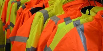 Methods to Select the Perfect Hello-Vis Jacket