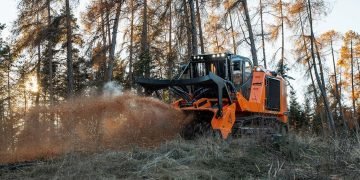 Landclearing Monster: FAE’s New PT550 Tracked Provider (Video)