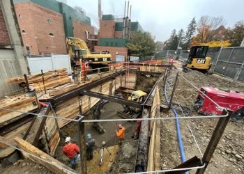 Connecticut Company Tackles Giant Tasks Throughout Southern New England : CEG