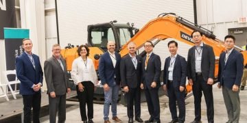 DEVELON Celebrates Grand Opening of New Customization Plant : CEG