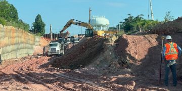 Lane Continues Paintings On 5M Blue Ridge I-440 In North Carolina : CEG