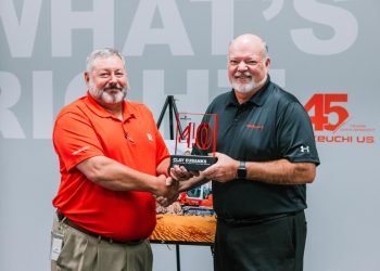 Takeuchi Vice Chairman Clay Eubanks Celebrates fortieth Anniversary : CEG