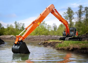 Hitachi Construction Machinery Americas Unveils New Super Long Front Excavators