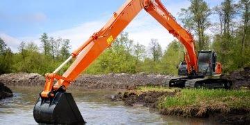 Hitachi Construction Machinery Americas Unveils New Super Long Front Excavators