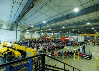 Manitou expands U.S. crops to supply new loaders, telehandlers