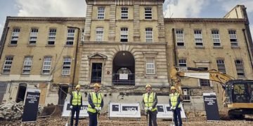 ‘Extraordinarily disillusioned’: ISG purchasers scramble to finish tasks