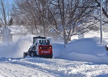 Skid Steer Loader vs. Compact Monitor Loader