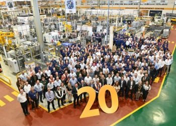 JCB Celebrates 20 Years of Engine Making : CEG