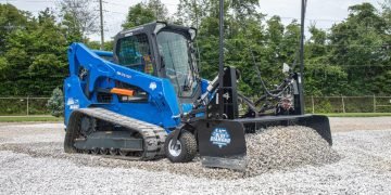 Blue Diamond Attachments Proclaims New Land Grader : CEG