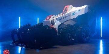 Bobcat Wins Prestigious Pink Dot Design Award for RogueX2 Idea : CEG