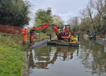 Contractors forestall Grand Union Canal and River Bounce from merging