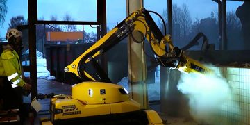 Compact Apparatus & Attachments for Demolition in Tight Areas