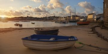 Stepnell begins Isles of Scilly heritage scheme