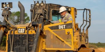 Cat building apparatus gross sales down in Q3 2024