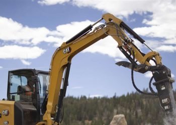 Mini excavators: to hire or purchase – a predicament for small companies