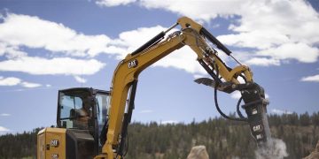 Mini excavators: to hire or purchase – a predicament for small companies