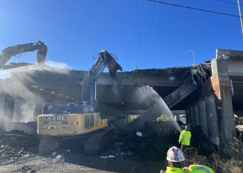 Washington Bridge in Windfall, R.I., Undergoes Demolition : CEG