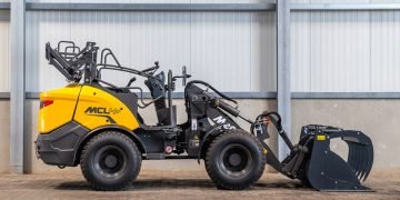 Mecalac MCL loaders get foldable cover (Video)