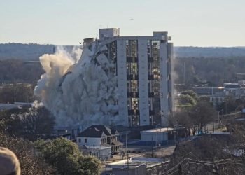Afflicted Outdated Resort Meets Its Finish With New 12 months’s Day Implosion : CEG