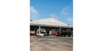 Jasper Tractor Joins Takeuchi’s Broker Community : CEG