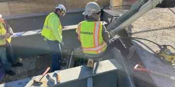 Skanska Brings Engineering Muscle to Arrange Bridge Jobs in Bay State : CEG