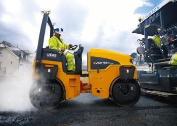 Pave-X Apparatus Release Strengthens JCB Dedication to American Paving : CEG