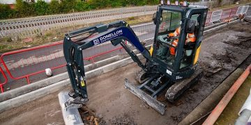 Donellon Contractors First to Deploy Hyundai’s New HX25Az Minis