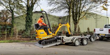 JCB to exhibit new electrical micro excavator at EHS