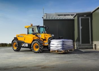 JCB Showcases Agricultural Answers at Nationwide Farm Display : CEG