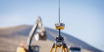 Topcon Introduces New HiPer XR GNSS Receiver : CEG