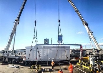 Grove GMK5150XL Cranes Group for Tandem Carry at UK’s Gatwick Airport : CEG