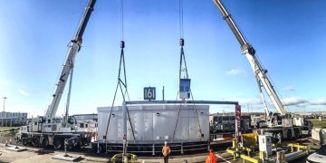 Grove GMK5150XL Cranes Group for Tandem Carry at UK’s Gatwick Airport : CEG