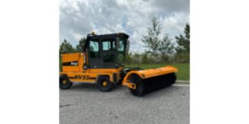 Rosco NV55 Self-Propelled Broom : CEG