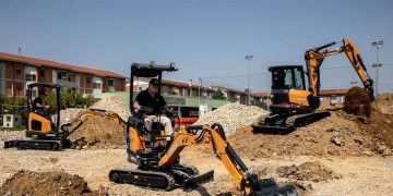 New Case mini vary comprises electrics