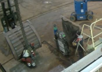 How to not transfer an excavator bucket [ –with video]