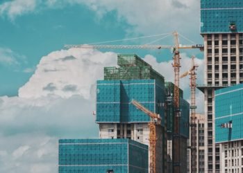 Balancing Paintings and Learn about: How an On-line MBA in Building Control Is helping Running Execs