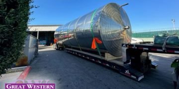 What Can You Send with Heavy Haul Trucking?