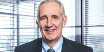 Balfour Beatty leader exec Leo Quinn to step down