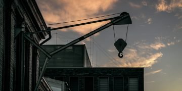 Why Reserving Cranes Early in March is Necessary