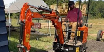 The AHM AX-15 Mini Excavator, When Prime Efficiency and Affordability Come Hand In Hand | Taiwan Information