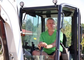 Bobcat E27 Compact Excavator Absolute best for Circle of relatives Farm