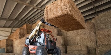 JLG debuts agriculture-specific telehandler line