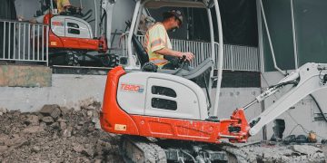 Takeuchi Expands its Electrical Mini Excavator Line with Two New Prototypes
