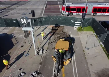 LA breaks floor on 8M G Line busway