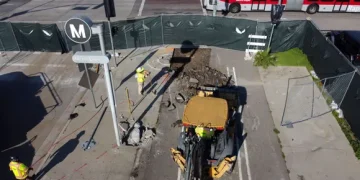LA breaks floor on 8M G Line busway