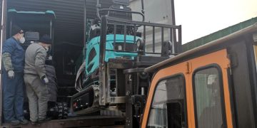 Tips for Delivery Mini Excavators from China