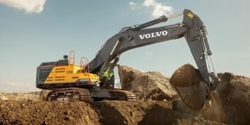 Volvo plans excavator growth
