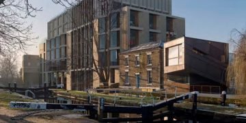 Willmott Dixon wins 2d Queen Mary construct (the uni, no longer the send)