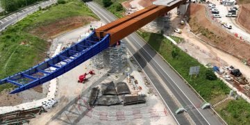 HS2 “shambolic mess” says shipping secretary